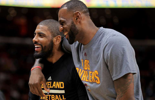 LeBron shows exactly why he's the best teammate in the NBA